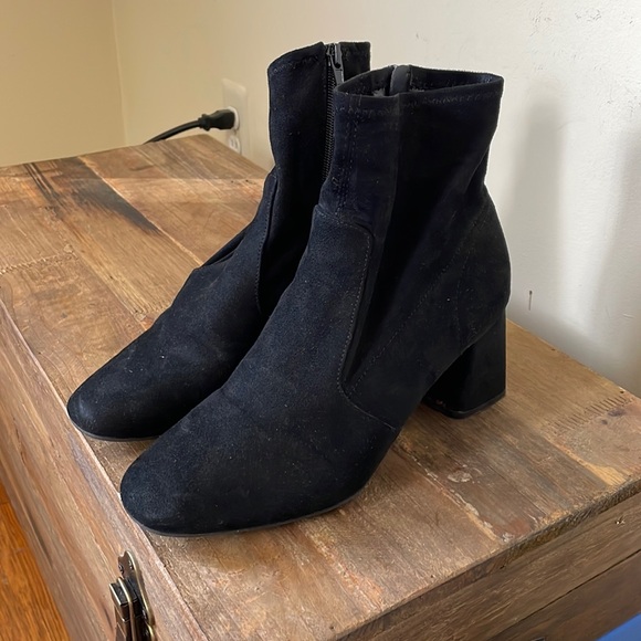 Suede black booties - Picture 1 of 1